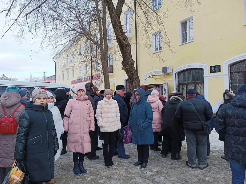 На торжественном открытии мемориальной доски